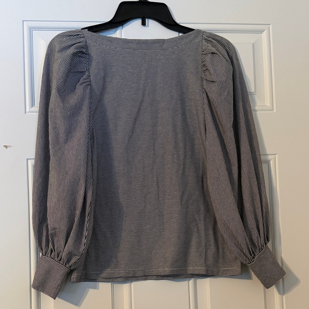 Ann Taylor Black and White Puff Sleeve Striped Top